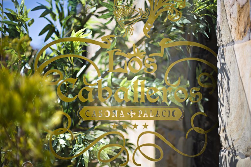 Hotel Casona Los Caballeros Сантильяна-дель-Мар Экстерьер фото