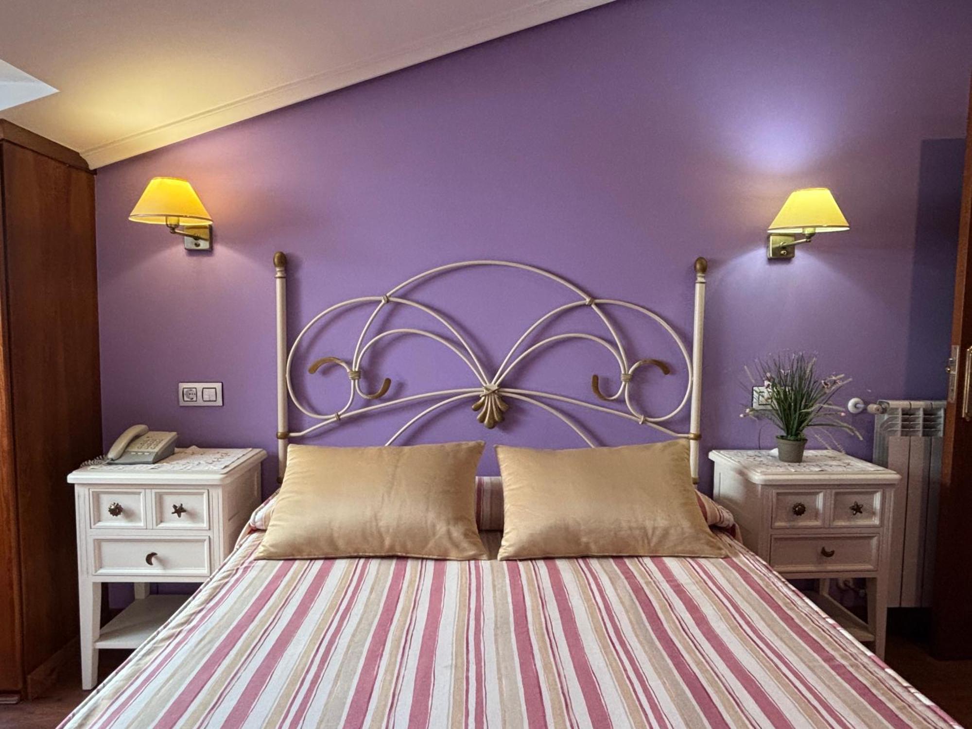 Hotel Casona Los Caballeros Сантильяна-дель-Мар Экстерьер фото