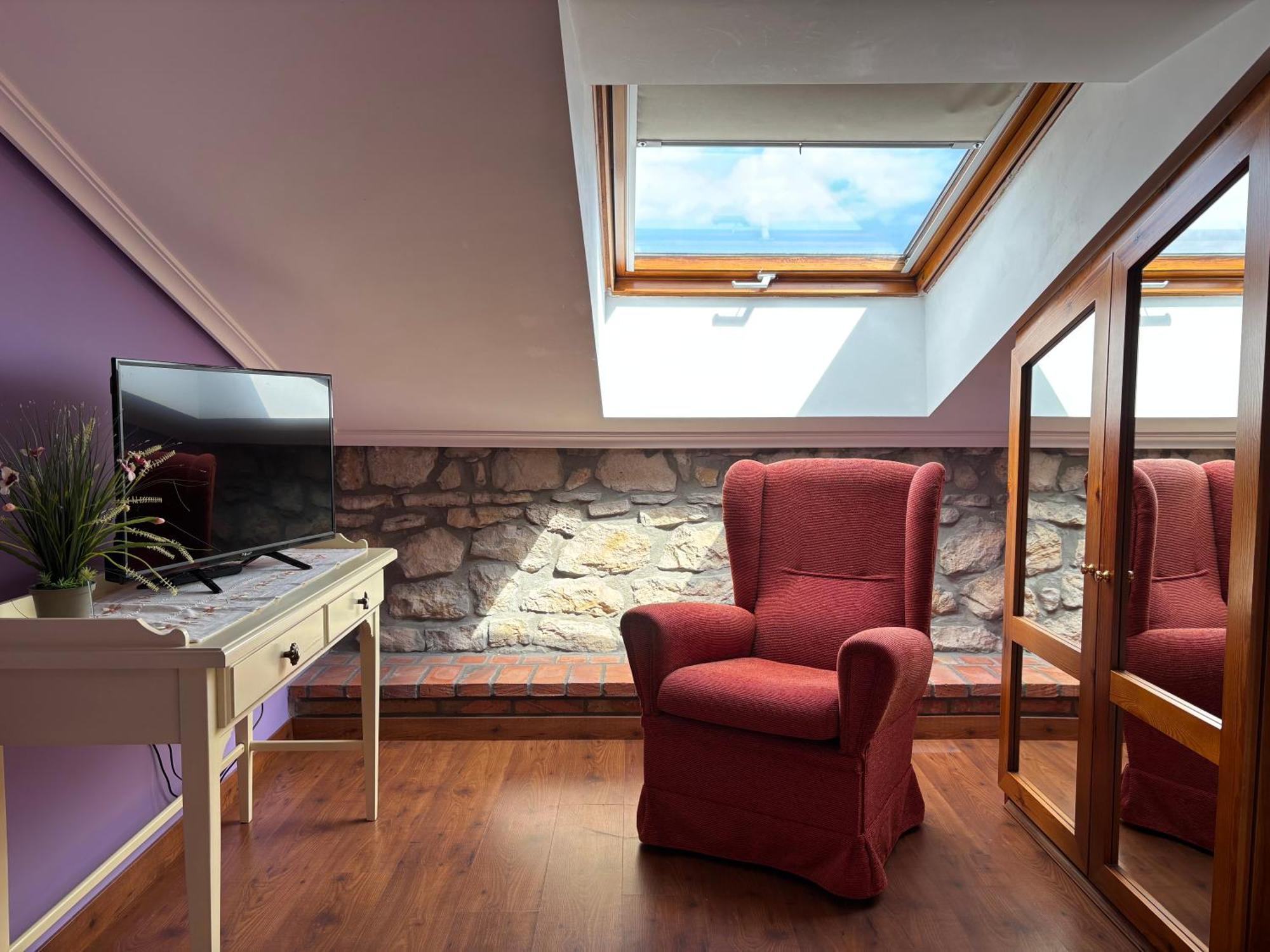 Hotel Casona Los Caballeros Сантильяна-дель-Мар Экстерьер фото