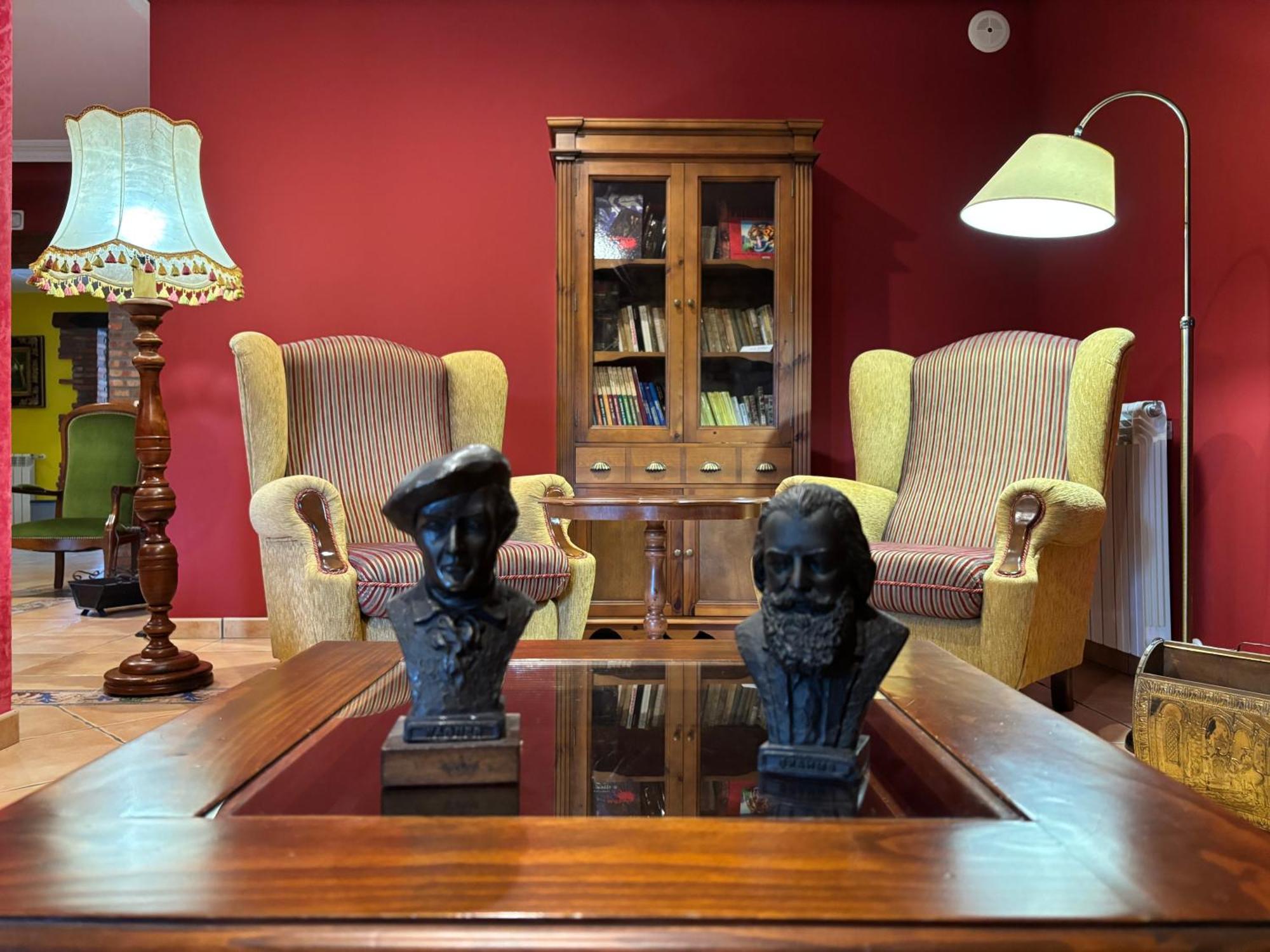 Hotel Casona Los Caballeros Сантильяна-дель-Мар Экстерьер фото
