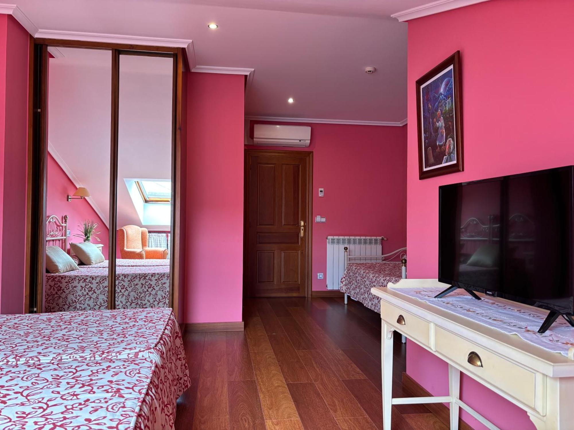 Hotel Casona Los Caballeros Сантильяна-дель-Мар Экстерьер фото
